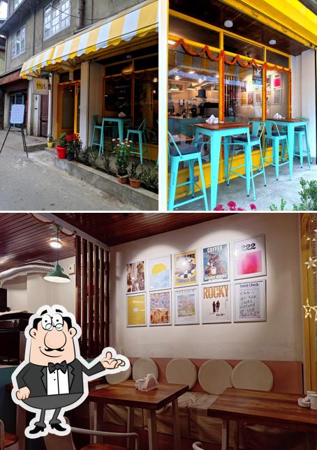 Check out how SOL Café looks inside