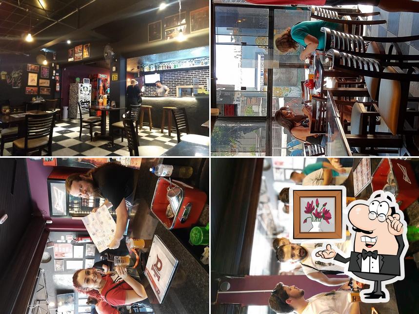 Veja imagens do interior do Dungeons Bar