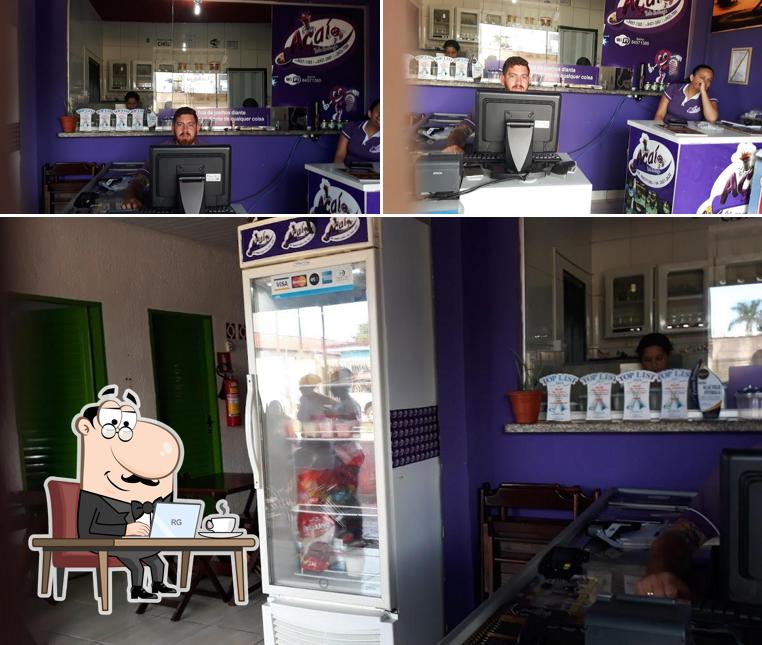 O interior do Açaí Tele Entrega