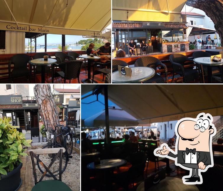 Dai un'occhiata agli interni di Cafe & Cocktail Bar Marin