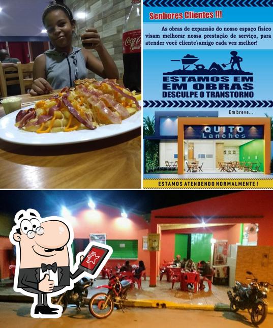 Look at the pic of Quito Lanches