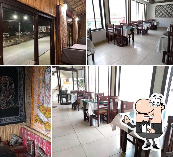 The interior of Oasis Cafe swargashraam ramjhula rishikesh