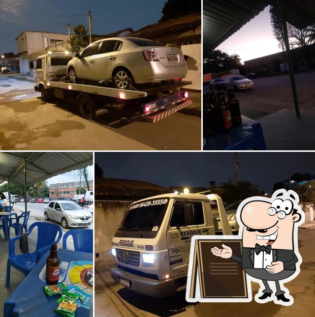 O exterior do Bar do Adegelson