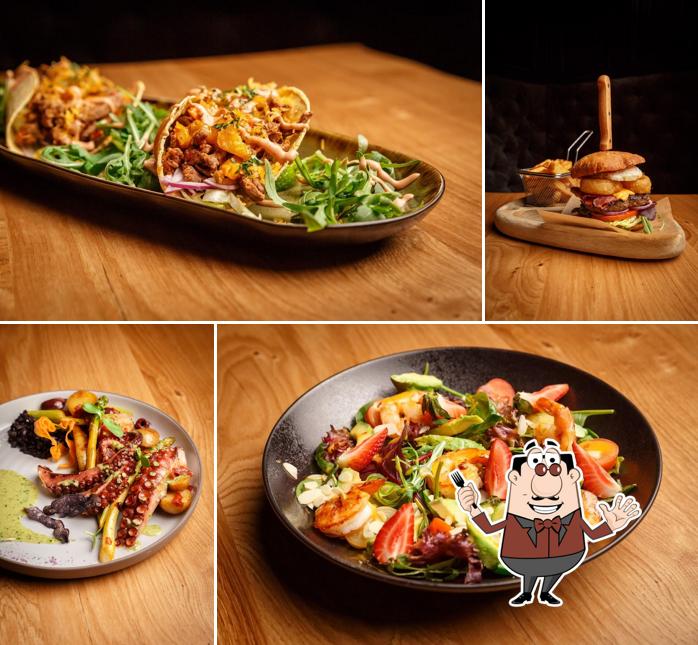 Nourriture à Table 7