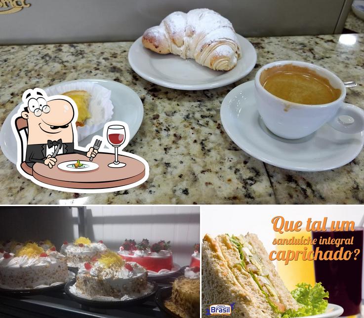 Comida em Padaria Confeitaria Brasil