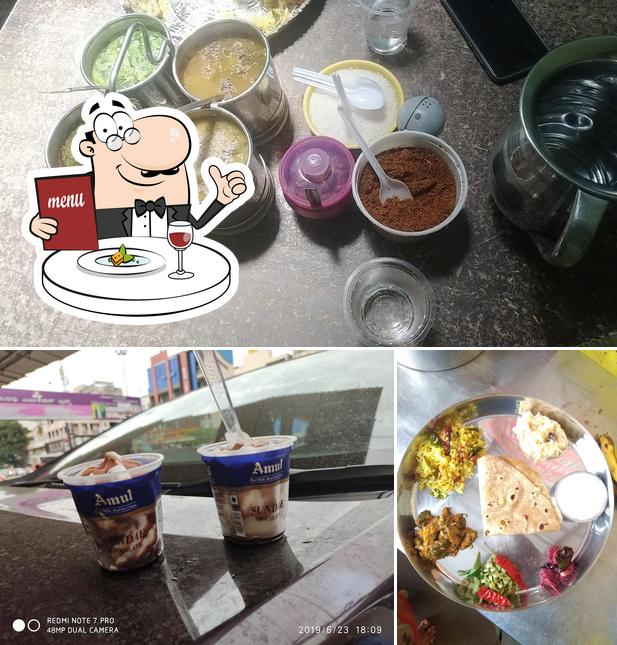 Food at Sri Annapurneshwari Andhra Bhojan