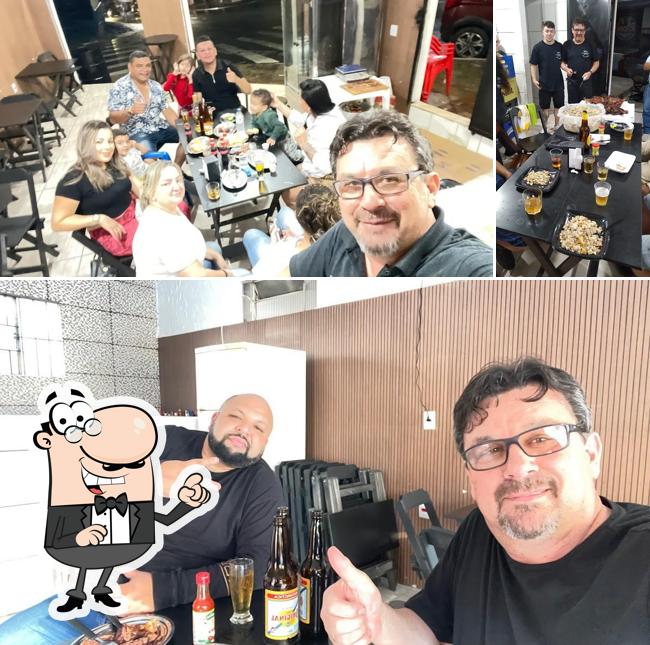 Veja imagens do interior do SKINA 175