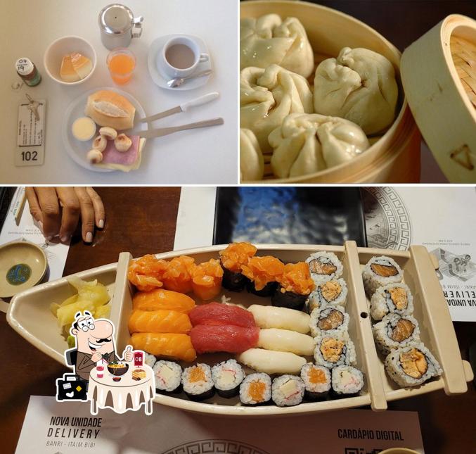 Comida em Restaurante Banri