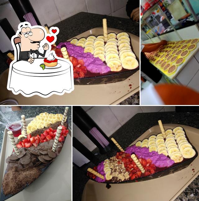 PIARELA PERUS PIZZARIA & ESFIHARIA serve uma seleção de pratos doces