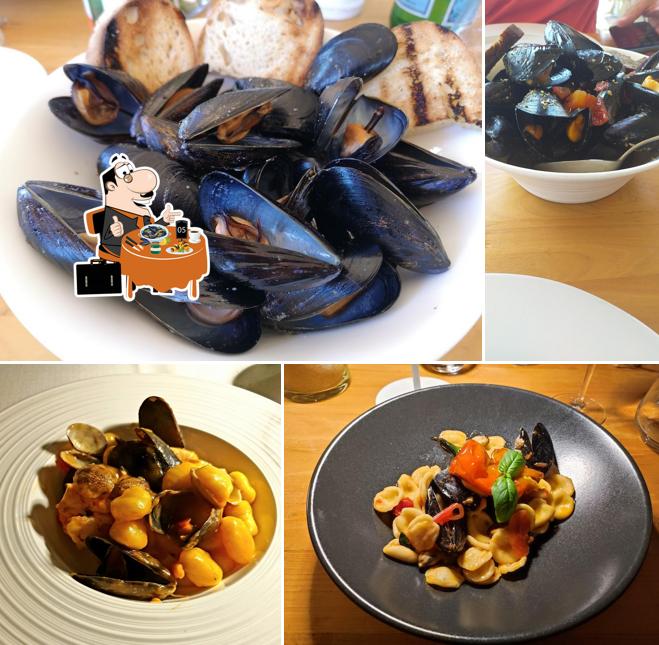 Cozze al Ristorante La Cozza...pizzeria cafe...dal 1960