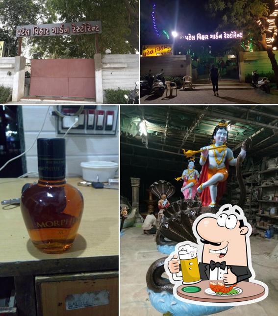 Order a pint of light or dark beer