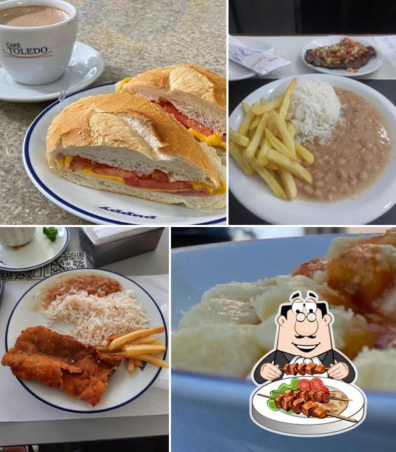 Comida em Puppy's Bar