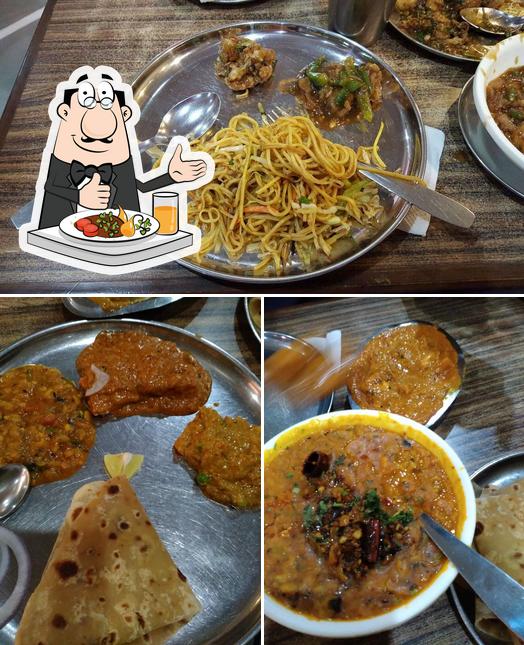 Food at Café Bhonsle