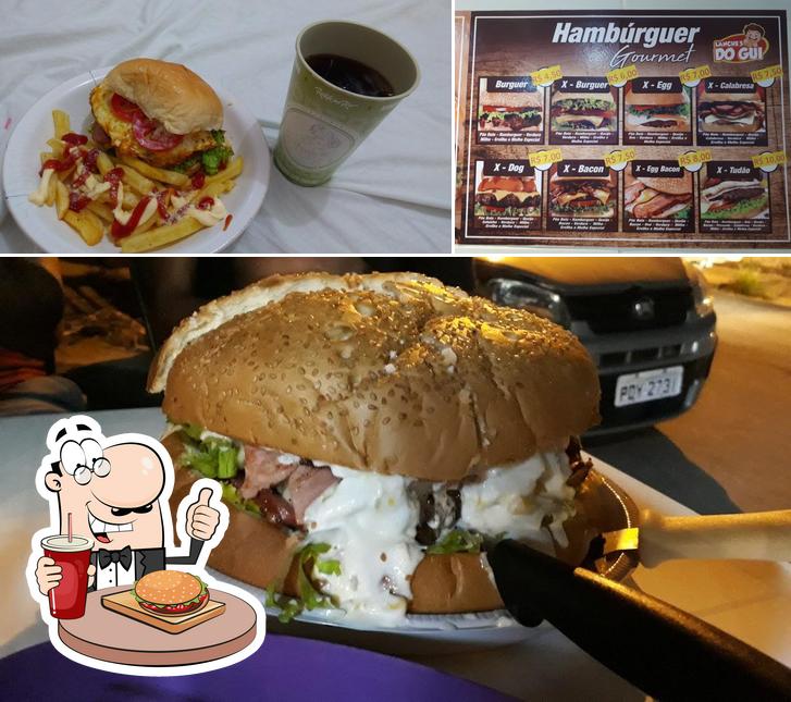 Peça um hambúrguer no Lanches do Gui