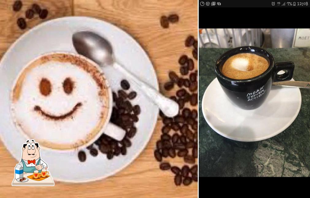 Goditi un drink a Caffè Roma