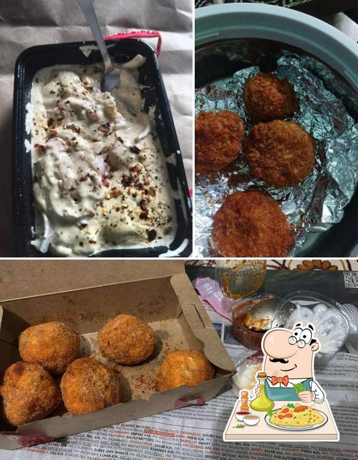 Food at The Food Hill - Momo Adda