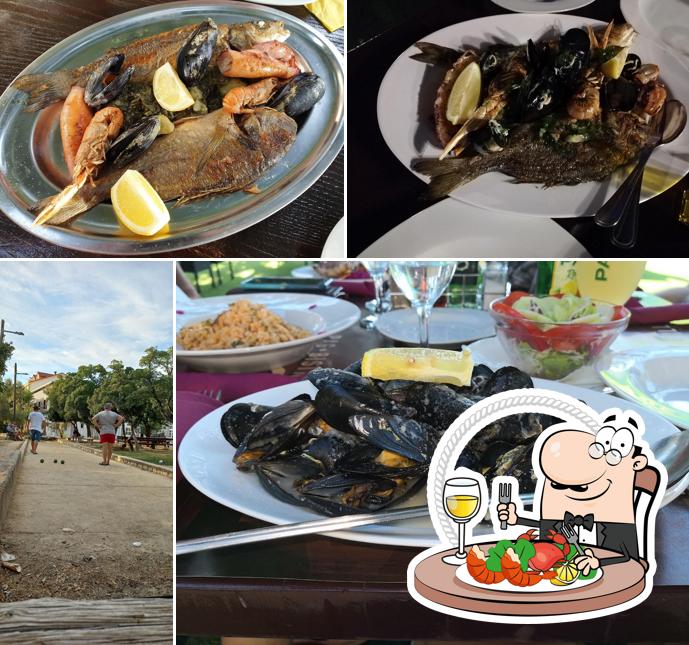 Scegli tra i molti pasti di mare proposti a Bistro Attica