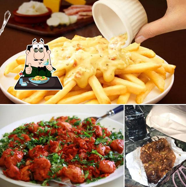 Macaroni and cheese at Roll Xpress