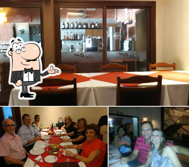 O interior do Pizzaria e Restaurante San Remo