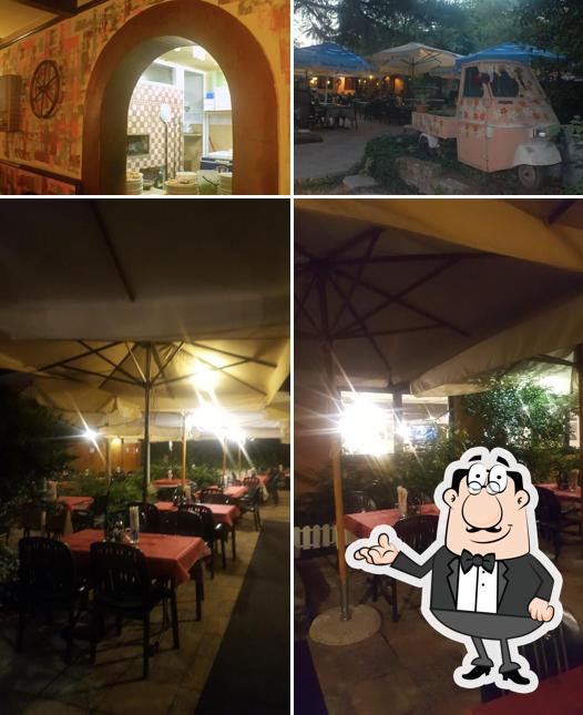 Gli interni di Ristorante Pizzeria Ranch Rocce Rosse