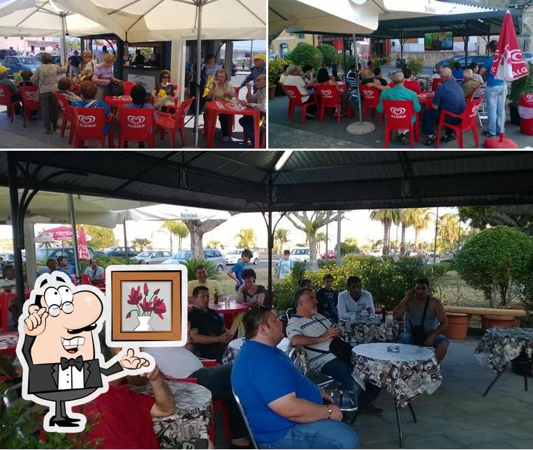 Dai un'occhiata agli interni di Chiosco Riposto Riposto