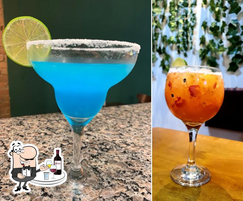 O Bar e Restaurante Espaço 661 serve álcool