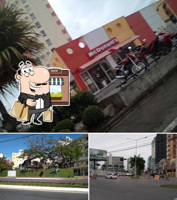 Veja imagens do exterior do Mc Donald'S