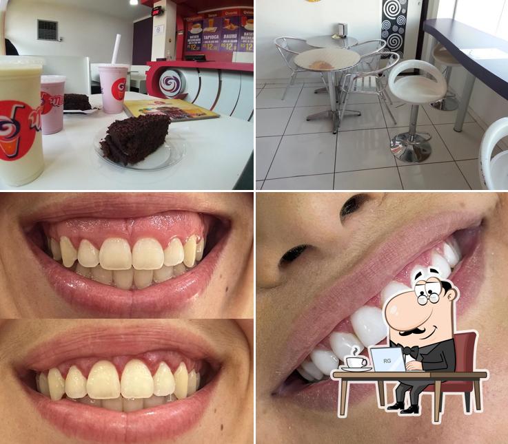 Esta é a imagem mostrando interior e comida a Milkshakeria
