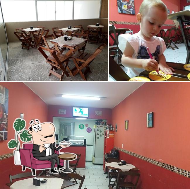 O interior do Tia Tuca DELIVERY - Hamburgueria