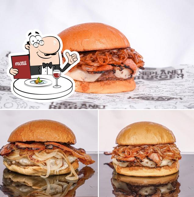 Sanduíche de carne de porco desfiada em The Planet Burger