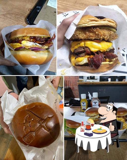 Peça um hambúrguer no Jack’s Burger