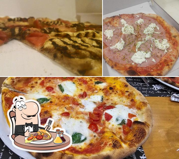 Ordina tra le molte varianti di pizza