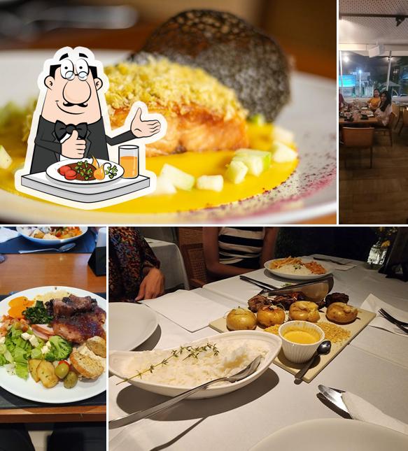 Costeletas de porco em Bento Restaurante