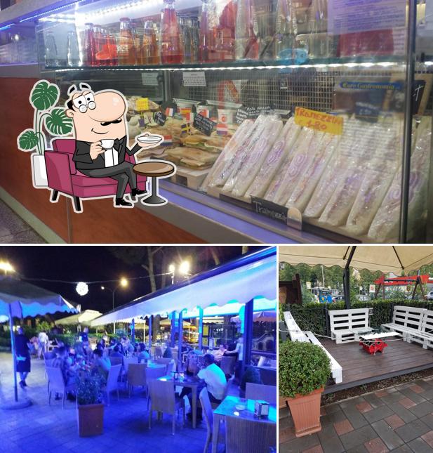 Gli interni di Blue Bar