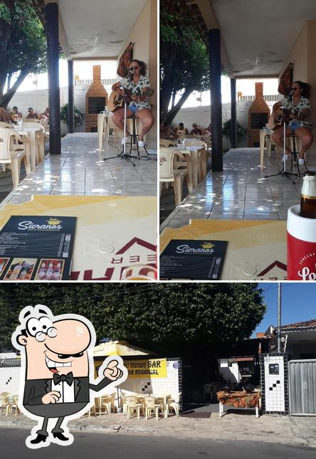 A exterior e interior do restaurante