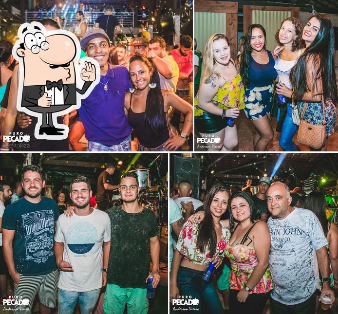 Look at this image of Top Sports