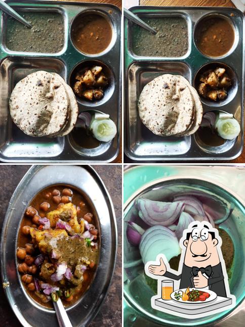 Meals at RAMOLA BHOJNALAY