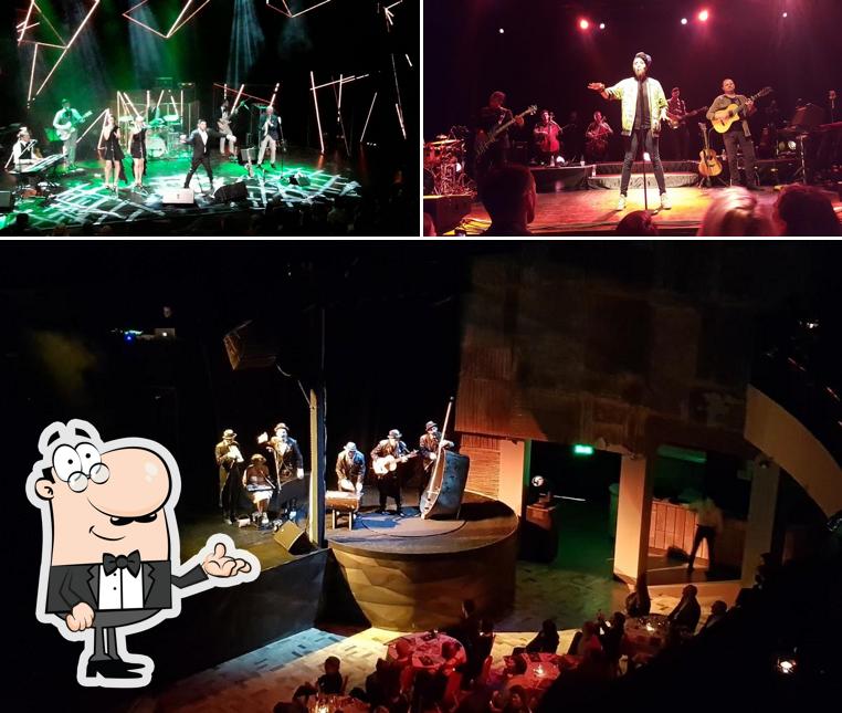 L'intérieur de Palladium Riga