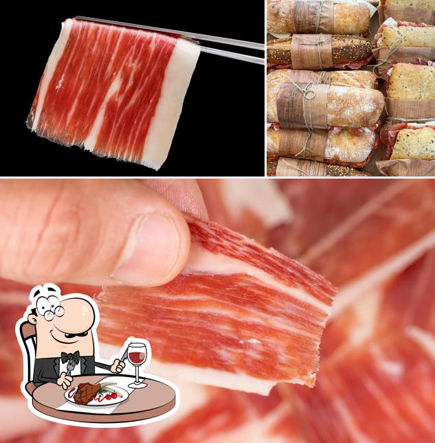 Scegli i piatti di carne a LA DULA ibérico shop