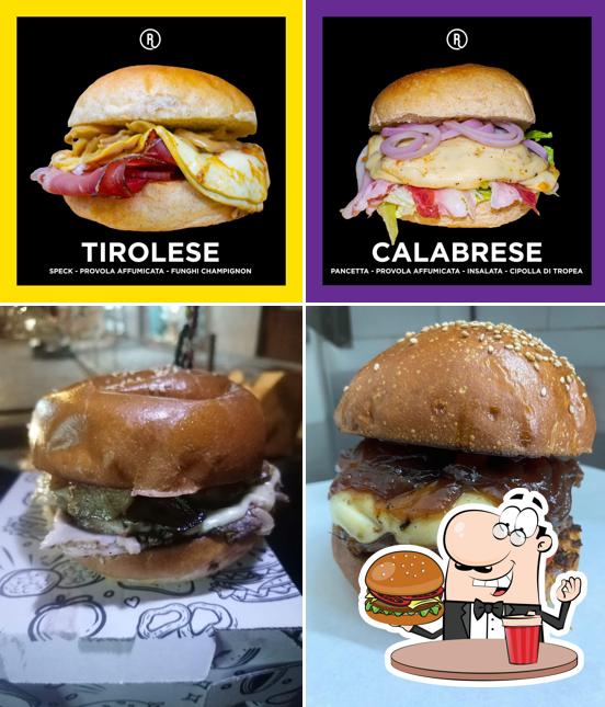 Concediti un bell'hamburger a PURPLE BURGER