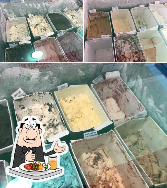 Comida em Sorveteria Tropical