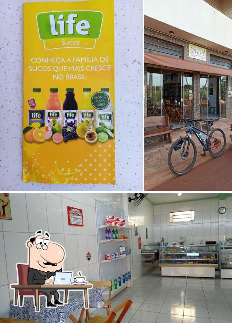 Esta é a imagem apresentando interior e bebida no Padaria Brasil