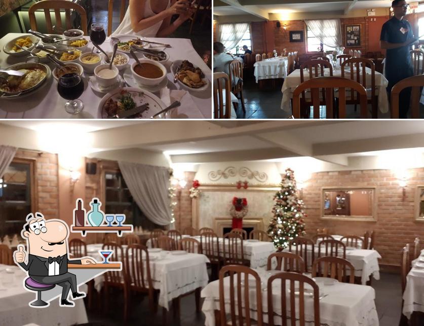 O interior do Restaurante Italiano Max's Ristorante