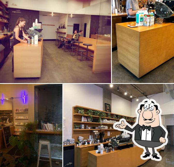 Installez-vous à l'une des tables de Café Différance