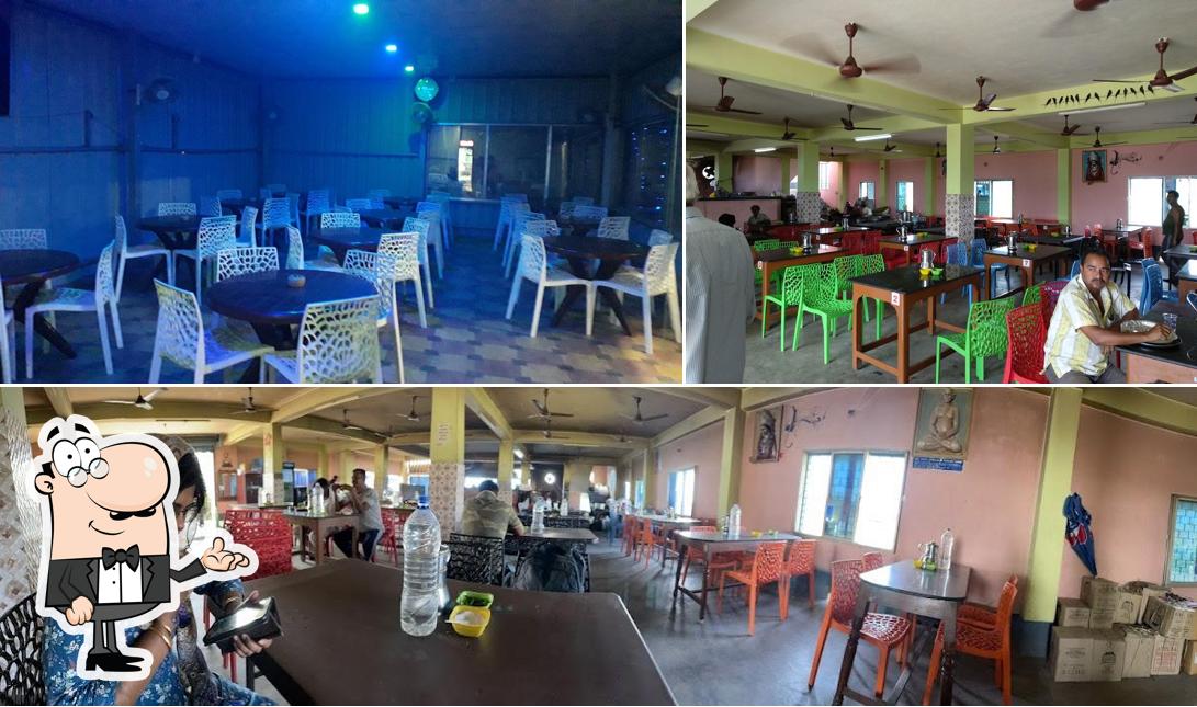 The interior of বাগের হোটেল