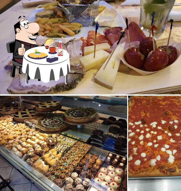 Piatto di formaggi al Pasticceria La Gatta Ghiotta