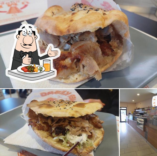 Questa è la foto che presenta la cibo e interni di Istanbul Pizzeria Kebap Bar
