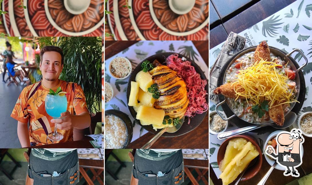 Sente em uma das mesas no Coisa Boa Gastronomia