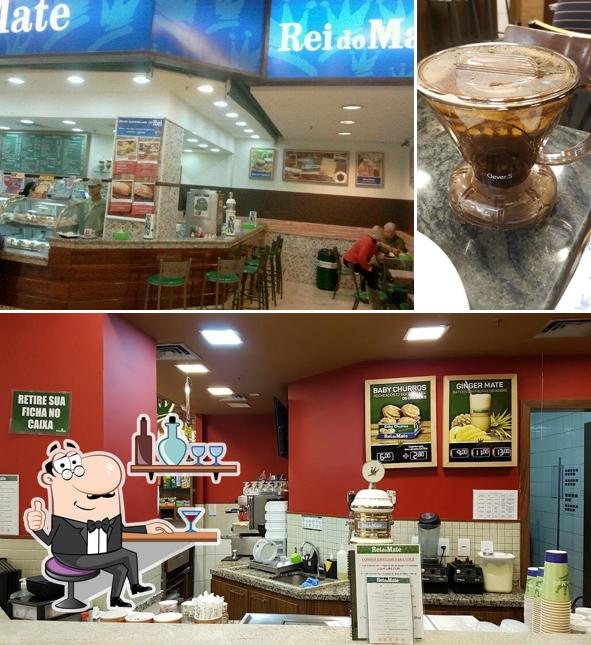 Sente em uma das mesas no Rei do Mate