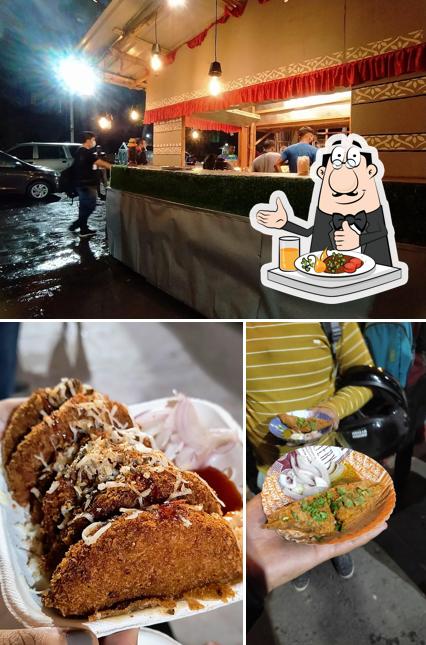 BAUNDULE CALCUTTA KUMARTULI is distinguished by food and interior